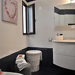 Dimora Monaco Apartman *